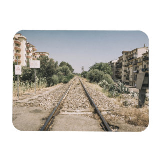 Íman Trilha Única de Trem no Sul da Itália