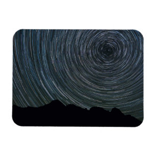Íman Trilhas de Estrelas ao Redor de Polaris Ingalls