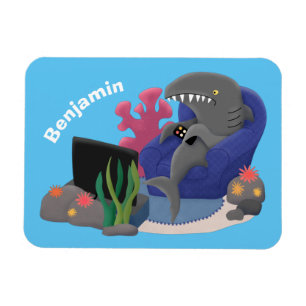 Íman Tubarão engraçado assistindo desenhos animados n