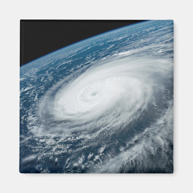 Íman Tufão Hinnamnor. (Frente)