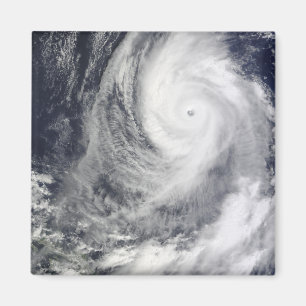 Íman Tufão Lupit 2