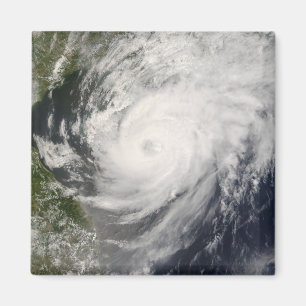 Íman Tufão Neoguri se aproximando da China