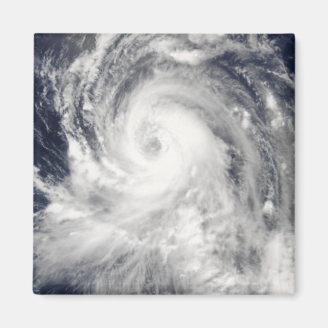 Íman Tufão Tinging sobre a Norte Mariana Isla (Frente)