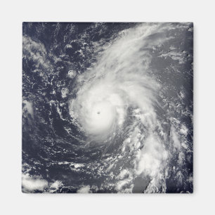 Íman Tufão Vamco no Oceano Pacífico