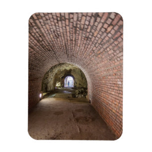 Íman Túnel de Tijolo em um Bunker Militar