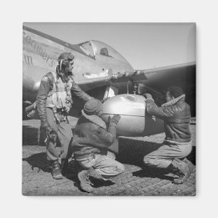 Íman Tuskegee Aviador, 1945