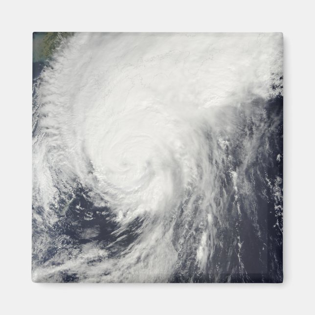 Íman Typhoon Melor se aproximando do Japão (Frente)