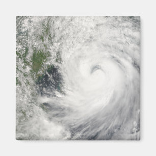 Íman Typhoon Prapiroon