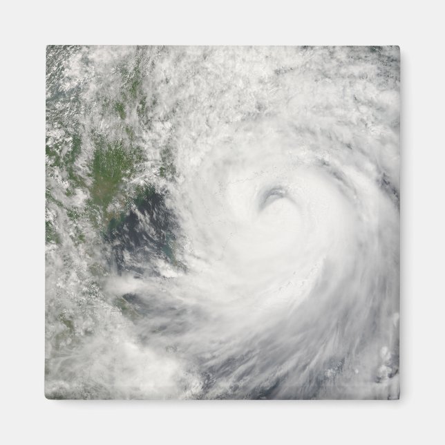 Íman Typhoon Prapiroon (Frente)