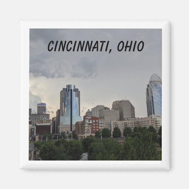 Íman Um imã com uma foto da cidade de Cincinnati, Ohio. (Frente)