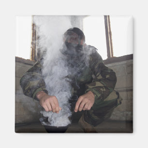 Íman Um marinho preenche a câmara de gás com mais gás C