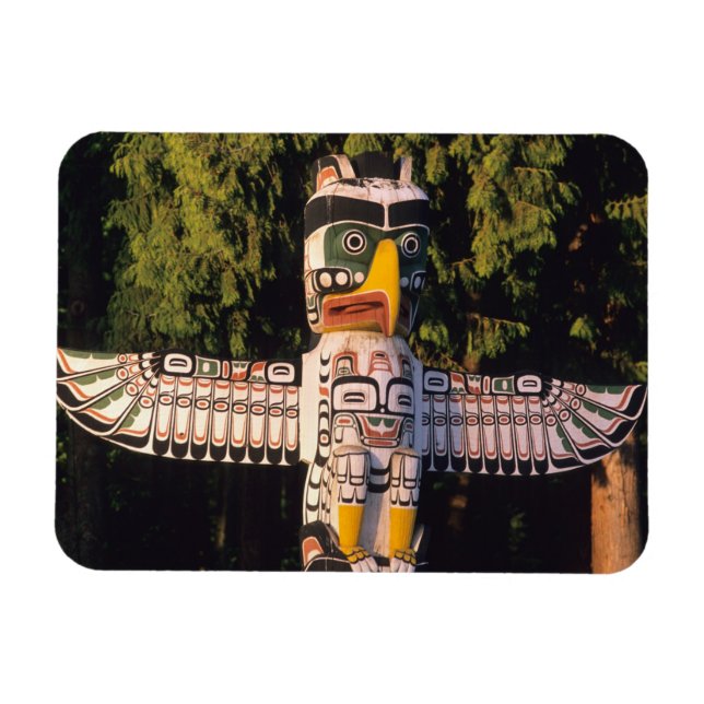 Íman Um poste totêmico em Vancouver, Canadá. (Horizontal)