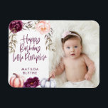 Íman Um pouco de abóbora cai púrpura foto de aniversári<br><div class="desc">Íman de festa de aniversário floral e de abóbora em roxo e pêssego. Com belas design de floral,  folhagem e abóbora. Design de outono/outono ideal. Ideal para aniversários de outono.</div>