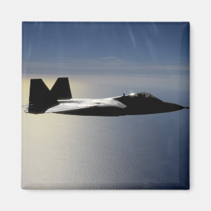 Íman Um Raptor F/A-22 voa uma missão de formação 2