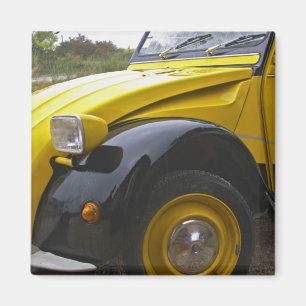Íman Um velho Citroen 2CV 2 CV preto e amarelo,