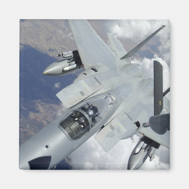 Íman Uma águia F-15 se afasta de um KC-135 (Frente)