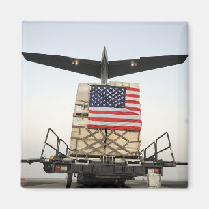 Íman Uma pálete que contem o supplie humanitário do