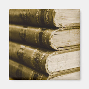 Íman Uma pilha de livros antigos