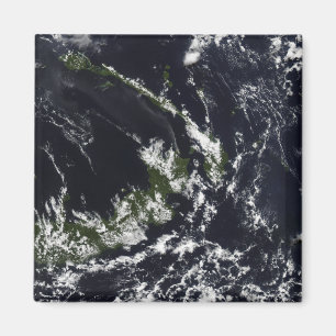 Íman Uma pluma vulcânica da caldeira de Rabaul