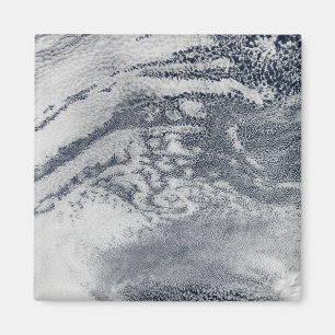 Íman Uma rede de nuvens sobre o Oceano Pacífico