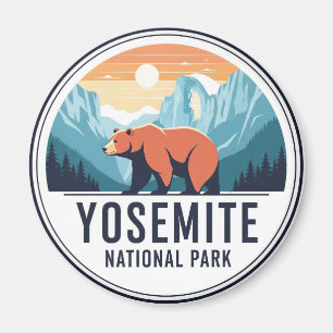 Íman Urso no Parque Nacional de Yosemite, a meio do dom