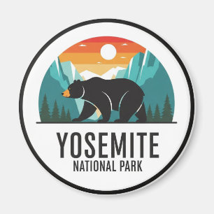 Íman Urso no Parque Nacional de Yosemite, a meio do dom
