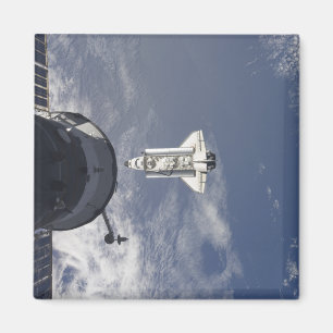 Íman Vaivém espacial Atlantis e uma nave espacial do