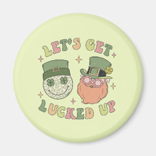 Íman Vamos Sente-Se - Engraçado Leprechaun Clover