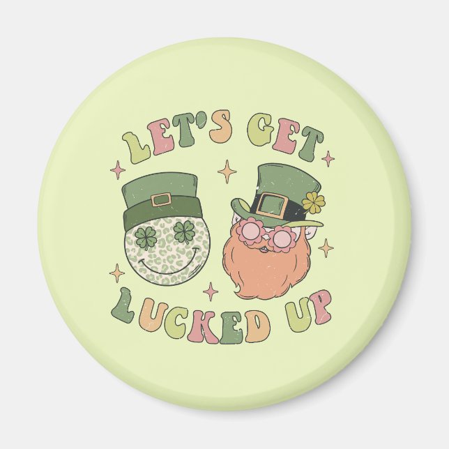 Íman Vamos Sente-Se - Engraçado Leprechaun Clover (Frente)
