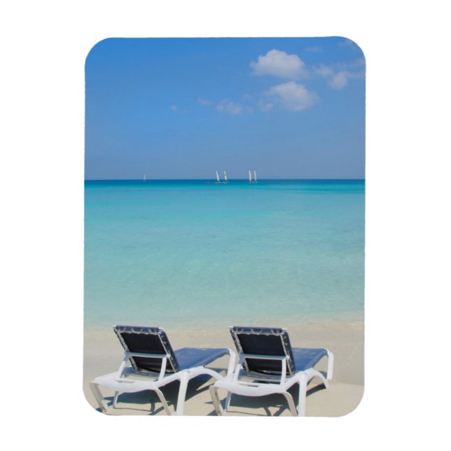 Íman Varadero, Cuba. Areia e Cadeiras de Praia (Vertical)