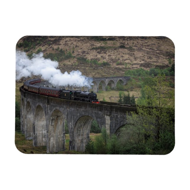 Íman Velho comboio a vapor em Glenfinnan Viaduct (Horizontal)