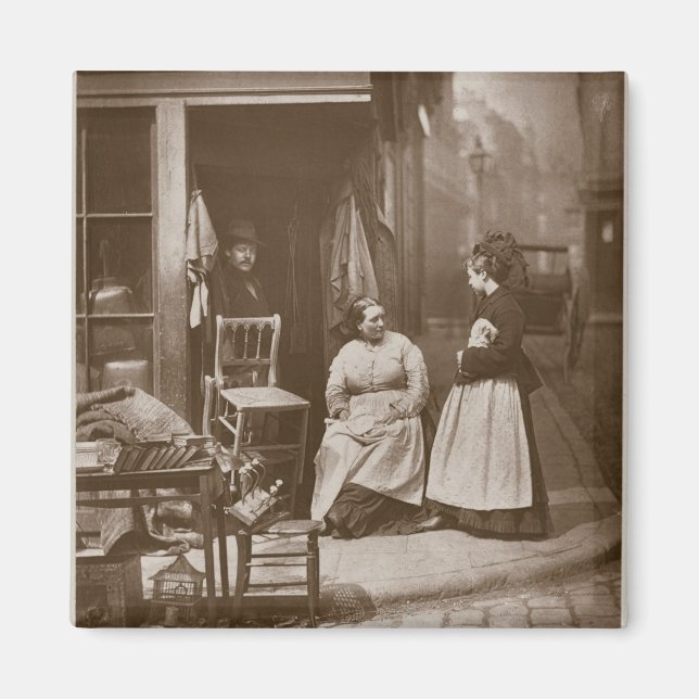 Íman Velho Mobiliário, do Street Life in London, 1877- (Frente)