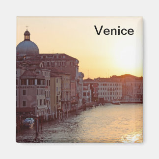 Íman Veneza, Sunset no canal grande