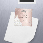 Íman Vestido brilhante rosa de 16 doce, exceto a data<br><div class="desc">Para um doce elegante 16, 16 anos. Uma cor de fundo rosa dourada, gradiente de cinza. Decorado com pó falso prateado, coroa de tiara e um vestido. Personalize e adicione um nome, idade e data. Salvar a data é escrito com um script de estilo moderno, escrito à mão, com alternâncias....</div>