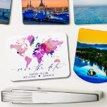 Íman Viagem do Mapa Mundial Casamento de Destino Salve<br><div class="desc">Imã salve a data de Casamento de Destino do Mapa Mundial. Personalize o texto e as cores do coração para combinar com o tema do casamento. Mova também o coração para o seu destino preferido no mapa!</div>
