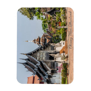 Íman Viaharn em Wat Chedi Luang, Chiang Mai, Tailândia