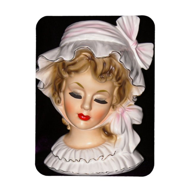 Íman Vintage Lady Head Vase Pink Ruffled Bonnet (Vertical)