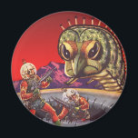 Íman Vintage Science Fiction Giant Centipede Insect War<br><div class="desc">Ilustração vinda de aliens futuristas e robôs imagem de ficção científica. Uma cena clássica de ficção científica em quadrinhos retrô,  com astronautas com armas laser lutando e batendo num monstro enorme. Um inseto assustador de centípede com 100 patas!</div>