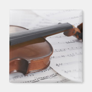 Íman Violino e partitura