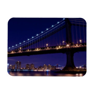 Íman Vista da ponte de Manhattan na noite