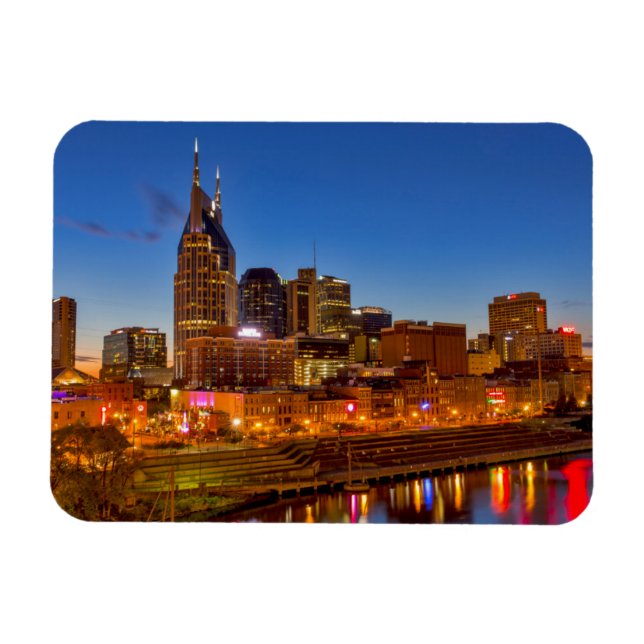 Íman Vista do horizonte da cidade ao anoitecer (Horizontal)