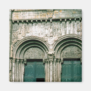 Íman Vista do portal sul c.1100-04 do transept