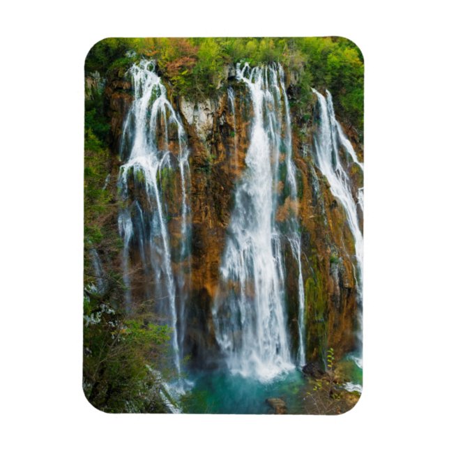 Íman Vista elevada da cascata, Croácia (Vertical)