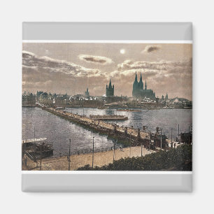 Íman Vista geral, pelo luar, água de Colônia, o Rhine