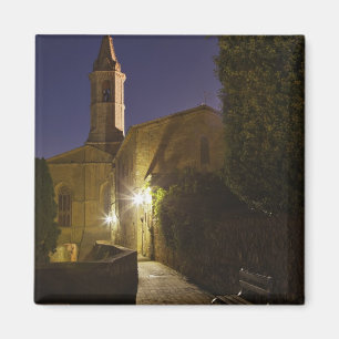 Íman Vista noturna da igreja ao anoitecer, Pienza, Itál