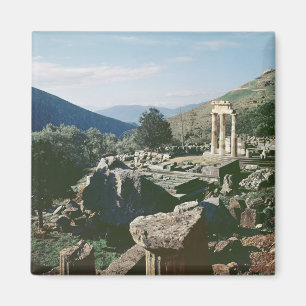 Íman Vista panorâmica do local com o templo dos tholos