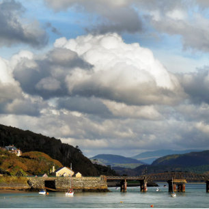 ÍMAN VISTAS DE WALES