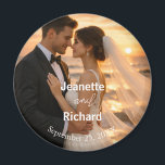 Íman Votos de Casamento Romântico ao Pôr do Sol na Prai<br><div class="desc">Ímã de casamento minimalista simples com foto e textos personalizados.

#por do sol #praia #clássico #simples #minimalista #foto #noivos #casamento #votos #romântico</div>
