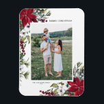 Íman Watercolor Poinsettia e Fir deixa foto de feriado<br><div class="desc">Celebrar a época de férias com nosso ímã de Natal fotográfico personalizável, lindamente adornado com poinsettia de aquarelas, winterberry e folhagem de inverno. Este encantador saque combina a sua foto de feriado favorita com a arte floral festiva, fazer uma maneira perfeita de espalhar alegria e compartilhar alegria com amigos e...</div>
