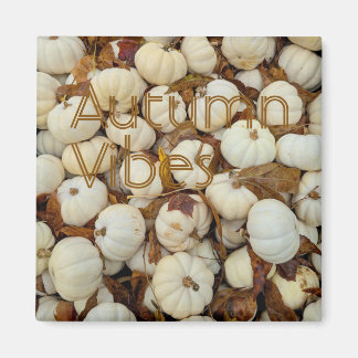 Íman White Autumn Vibes Monogram Pumpkin Magnet